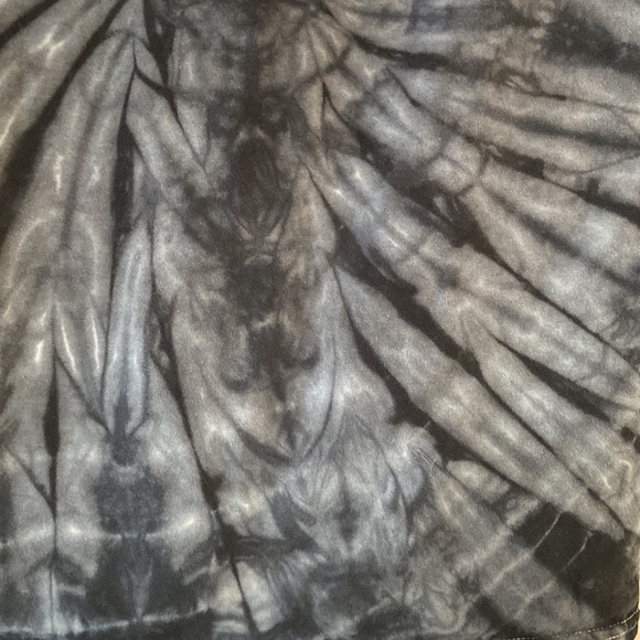 Santa Cruz Skateboarding Small T-Shirt Top Black Tie Dye Logo Small Hole Unisex - Picture 7 of 9